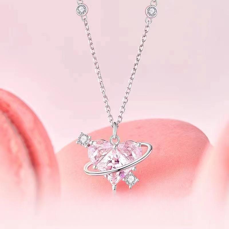 Новогоднее ожерелье «Планета любви» для женщин, модный легкий роскошный нишевый дизайн, модная универсальная подвеска на ключицу