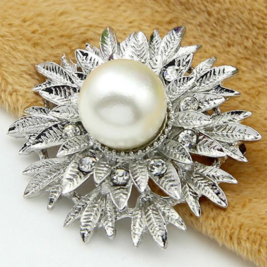 Breastpin Elegant Easy Matching Alloy Flower Faux Pearls Women Brooch Pin for Dating