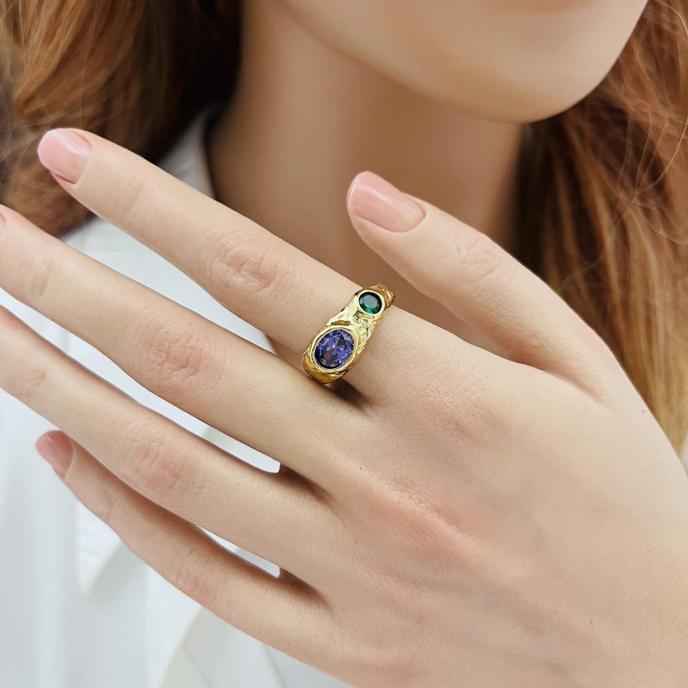 Women's Retro Molten Lava Ring with Colored Diamonds - Exaggerated Design