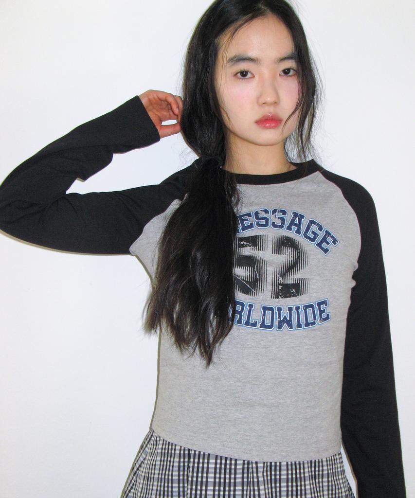 AMES-WORLDWIDE Vintage 52 Raglan Ls Tee Black