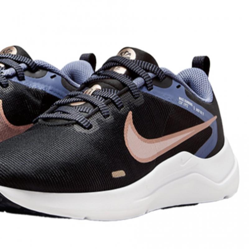 Nike Скидки Nike женские кроссовки S A8 DD9294 010 W DownShifter 12 женские кроссовки S DownShifter 12 для бега по шоссе