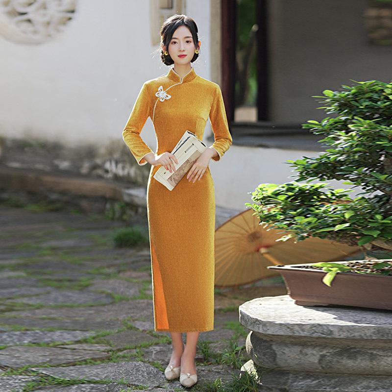 1011 Autumn and Winter New Products Thickened Snow Velvet Girls' Long Cheongsam Improved Edition Dress Daily Skinny Women's Cheongsam