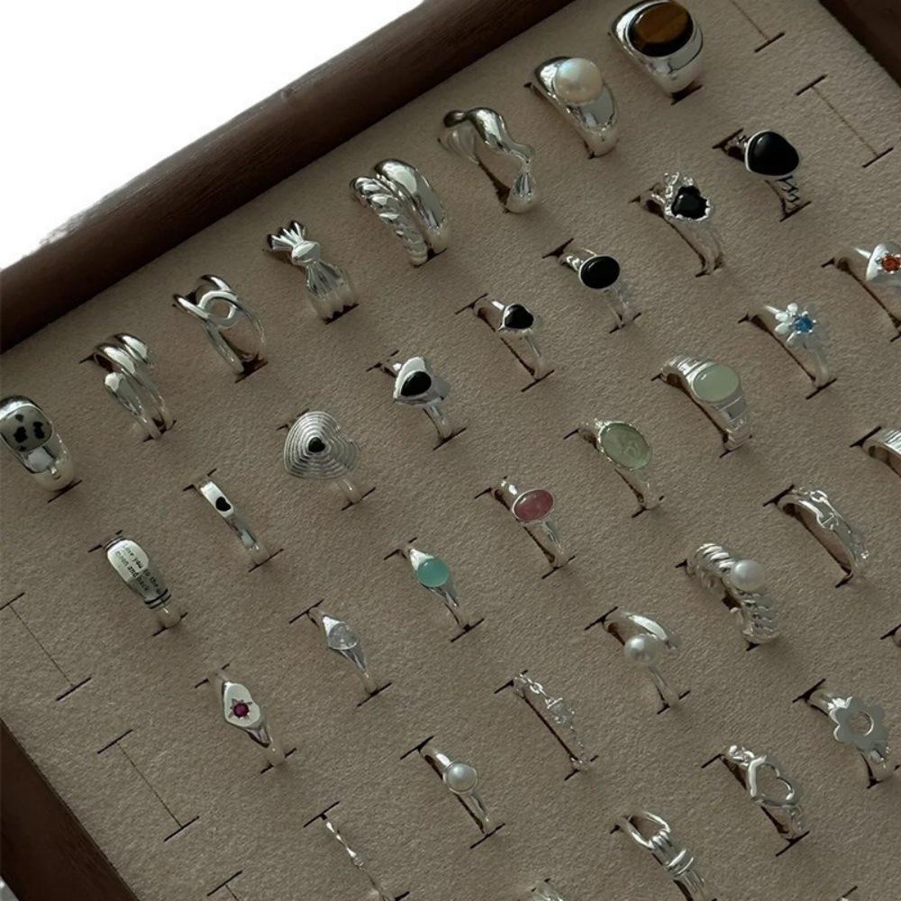 Женское кольцо на указательный палец класса люкс из стерлингового серебра 925 пробы с неправильной формы драгоценным камнем - Не тускнеющее, регулируемое, с легким нишевым дизайном.