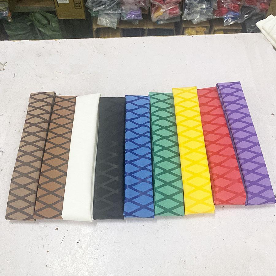 Желтая противоскользящая термоусадочная трубка для бадминтонных ракеток и цветная черная термоусадочная оплетка для удочек.