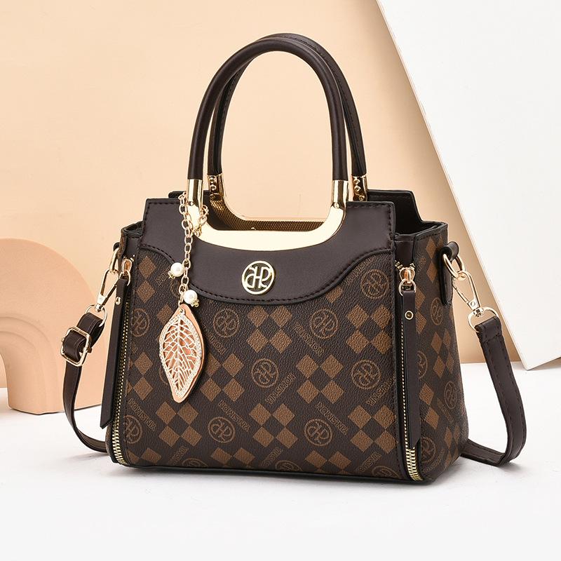new large-capacity shoulder messenger bag trendy fashion portable women's bag high-end tote bag women