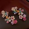 1 шт. Клипса на ухо Серьга Декор в форме красочного цветка Клипса на кость уха Яркий цвет Женская универсальная серьга