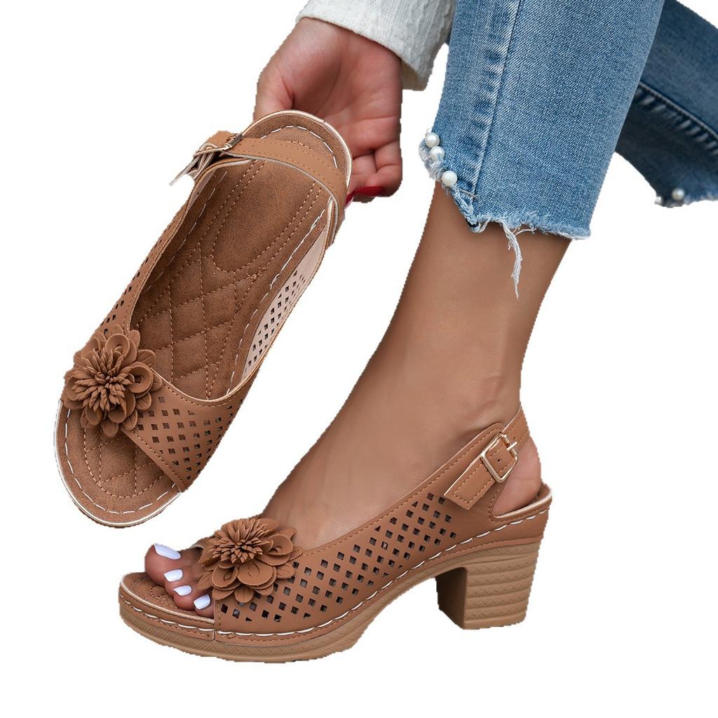 Босоножки на высоком каблуке с крупным цветком женские внешнеторговые лето 2025 новые европейская и американская мода толстый каблук пряжка с босоножками