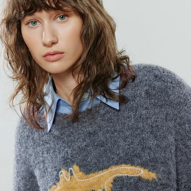 Chuyu Women's Cartoon Jacquard Knit Round Neck Sweater