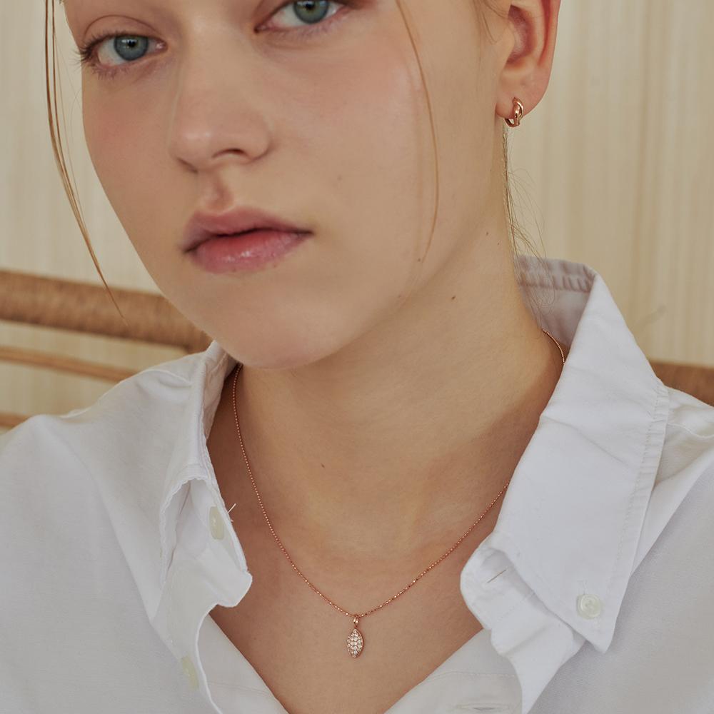 Loveenb [14K Gold] Lua Almond Lab Diamond Pendant