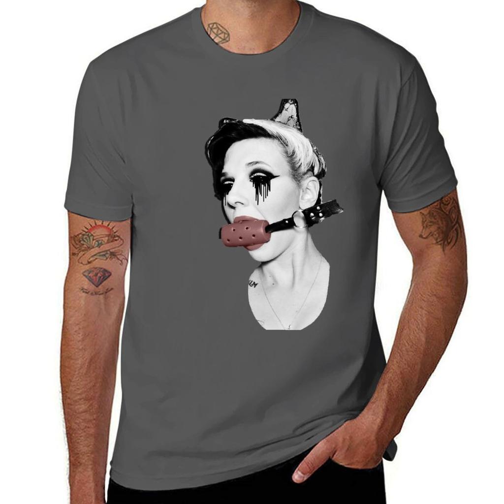 Gagged Red Tshirt Holiday All Match Tshirt