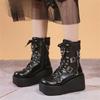 Размер 42, абсолютно новые женские сапоги на танкетке с высоким каблуком, модные женские сапоги на платформе с металлическим декором и пряжкой в стиле панк, вечерние готические уличные женские туфли