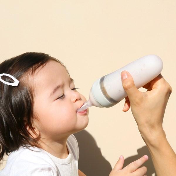 Living Creator Yonom Yonom Baby Food Spoon, Pink, 1 Piece