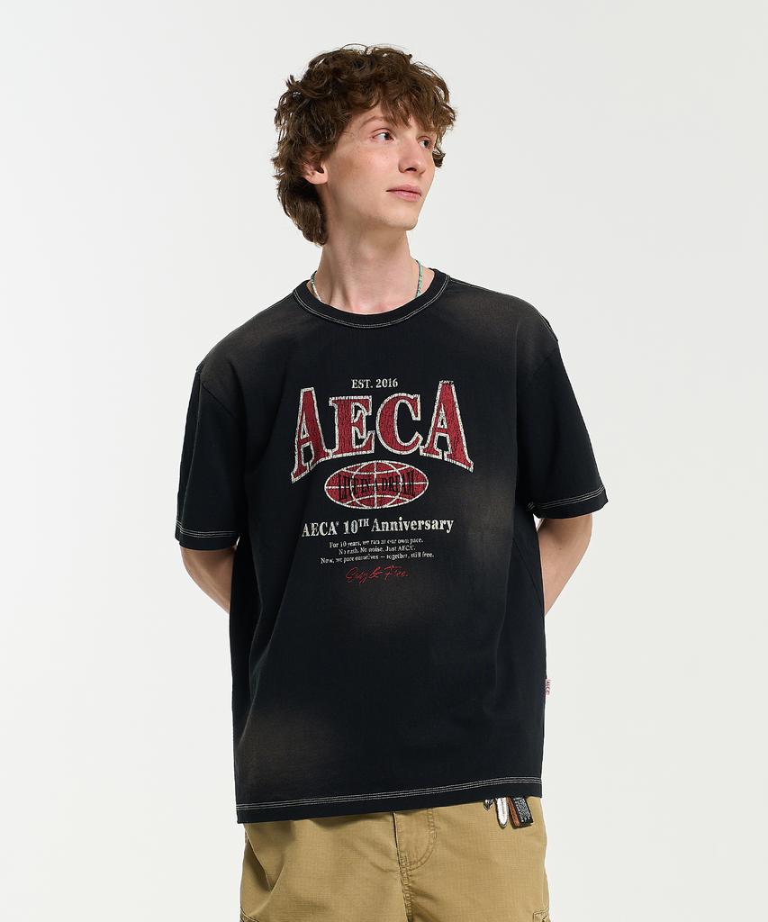 AECA (унисекс) Футболка с полурукавом Aeca Heritage с логотипом-глобусом (2Цвет)
