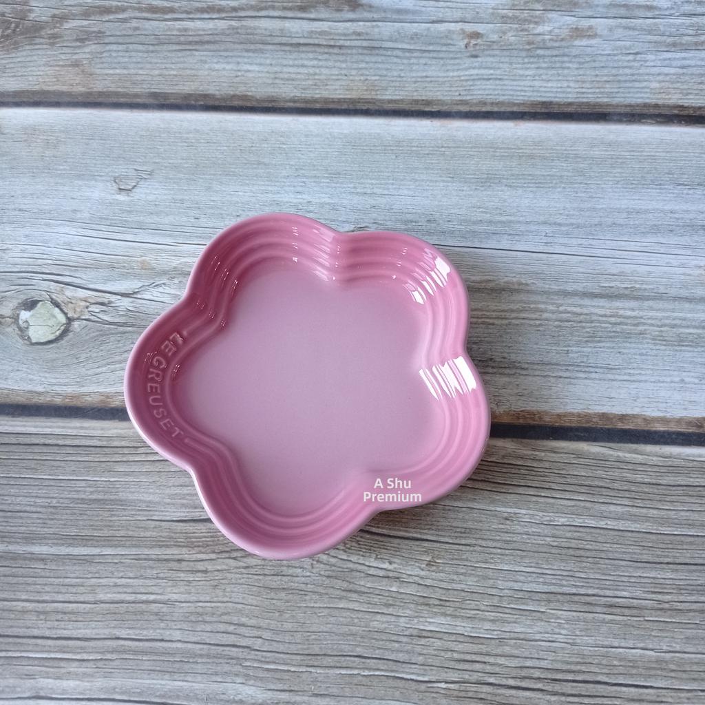 Le Creuset Cool Color Сливовый Цвет Форма Цветка Сливовицы Соусник Керамика Подглазурь Обеденная Тарелка Французский Стиль Универсальное Использование Посудомоеч...