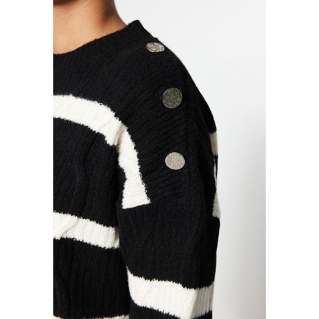 Трикотажный свитер в полоску цвета экрю на пуговицах Tctaw23ak00063