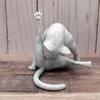 Фигурка кота, лижущего задницу, Забавная статуэтка кота из смолы, Коллекционная причудливая фигурка котенка для полки, стола, Декор, Подарок для любителей кошек, Новоселье