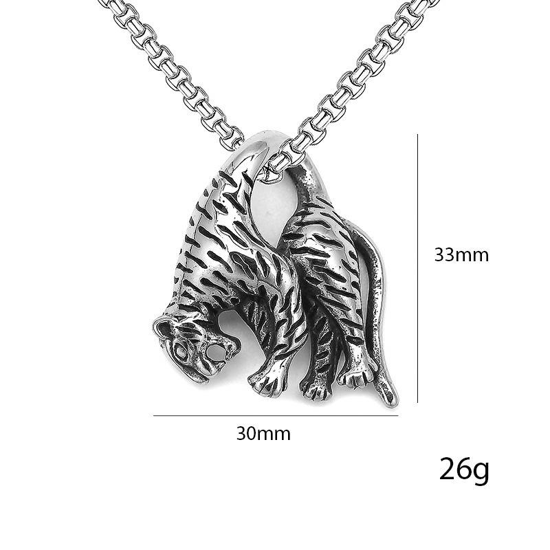 New European and American Hip Hop Jewelry Necklace Leopard Titanium Pendant Pendant ,A Gift for My Boyfriend