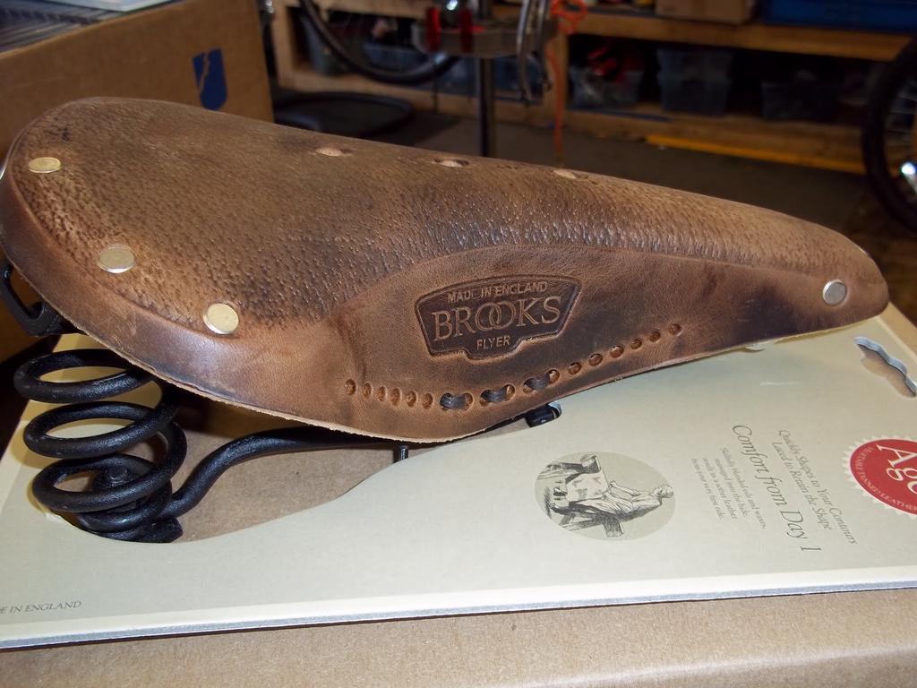 BROOKS Традиционное кожаное седло B17 состаренная обработка модель с пружиной FLYER AGED DARK TAN