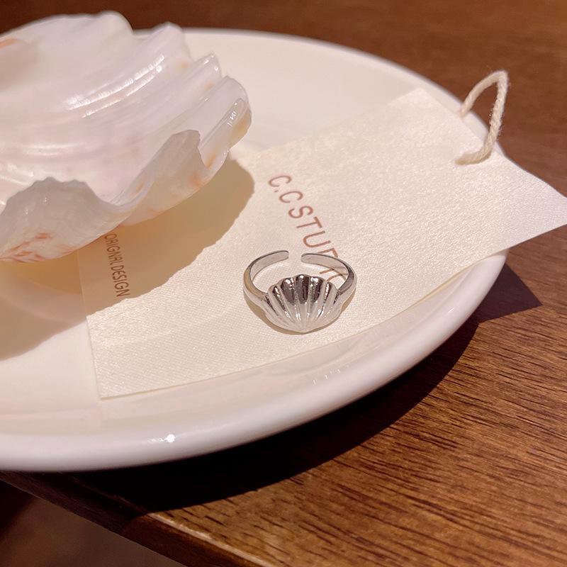 Модное кольцо на указательный палец в виде ракушки-русалки для женщин - стильное и универсальное, популярный стиль знаменитостей