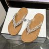 Fashion Hot Selling Women's Flat Sandals Summer New Style Large Size Fashion Able Casual Versatile Thick Soled Beach Havaiana Style 2025