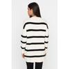 Трикотажный свитер в полоску цвета экрю на пуговицах Tctaw23ak00063