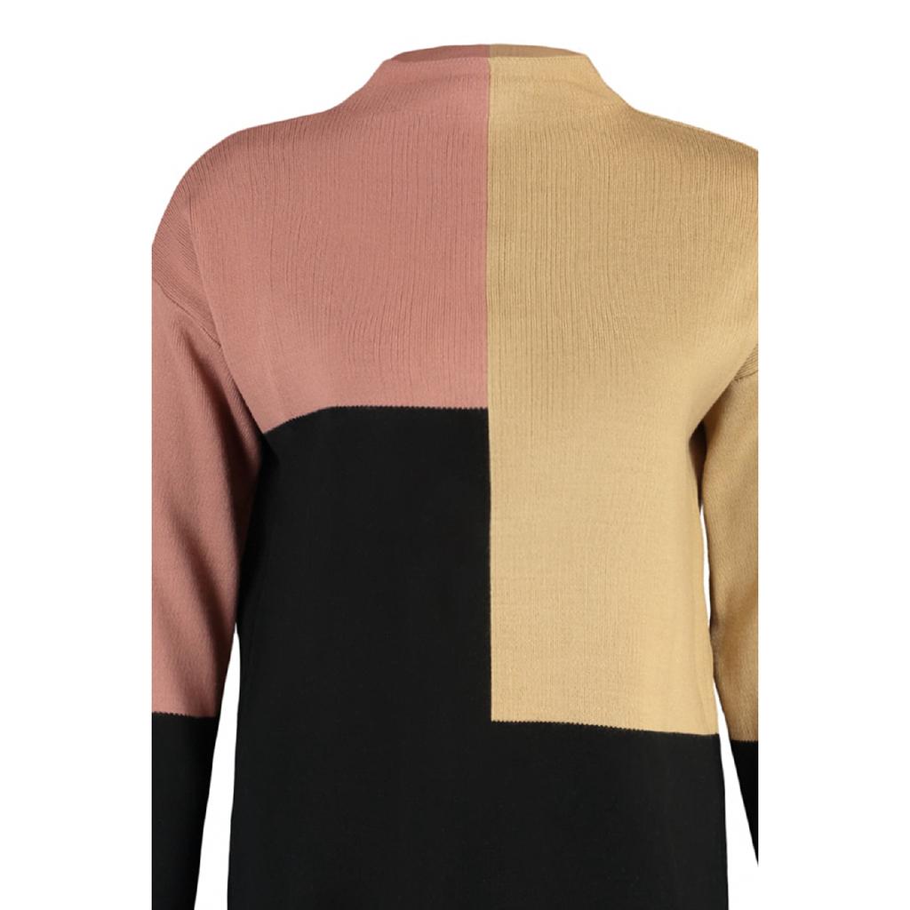 Black Color Block High Collar Knitwear Sweater Tctaw22ak0054