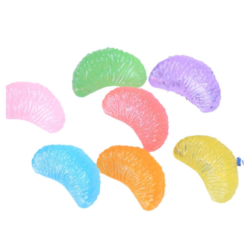 Светящийся 3D-брелок в виде оранжевого лепестка для самостоятельного изготовления украшений и имитации еды.