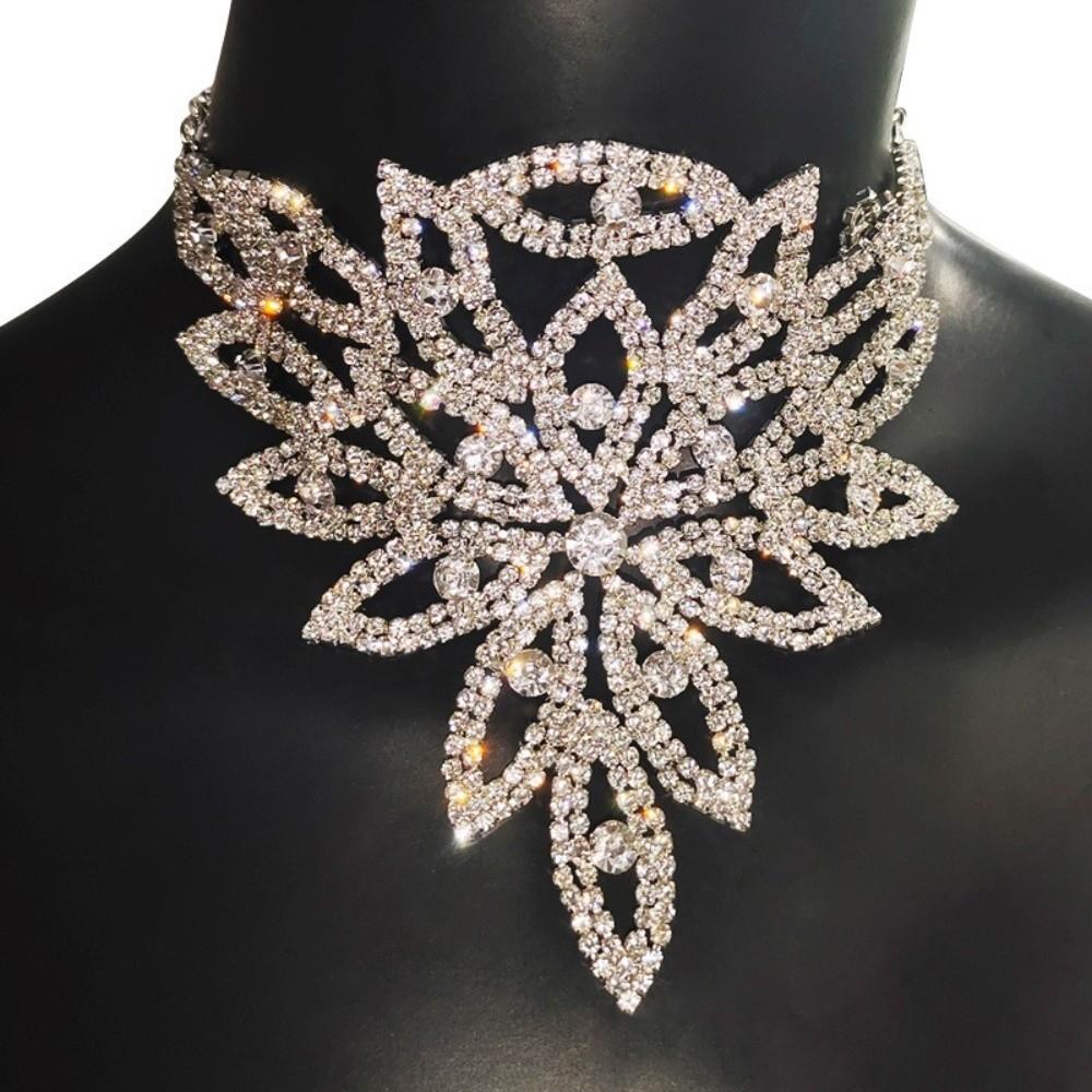 Adjustable Rhinestone Choker Necklace Exaggerated Collarbone Chain Pendant Necklace for Women
