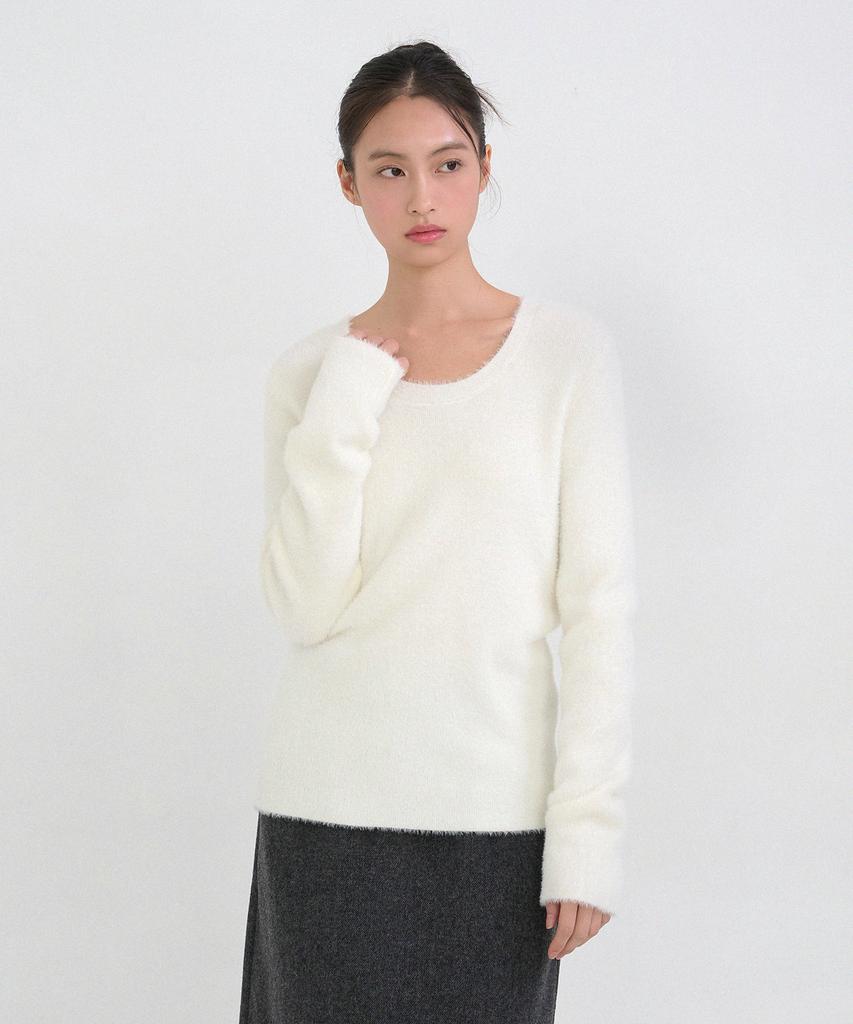 MICANE Powdery U-Neck Knit