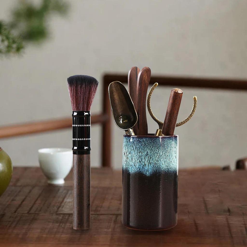 Шесть джентльменов установили чайную посуду кунг-фу, инструменты для чайного домика