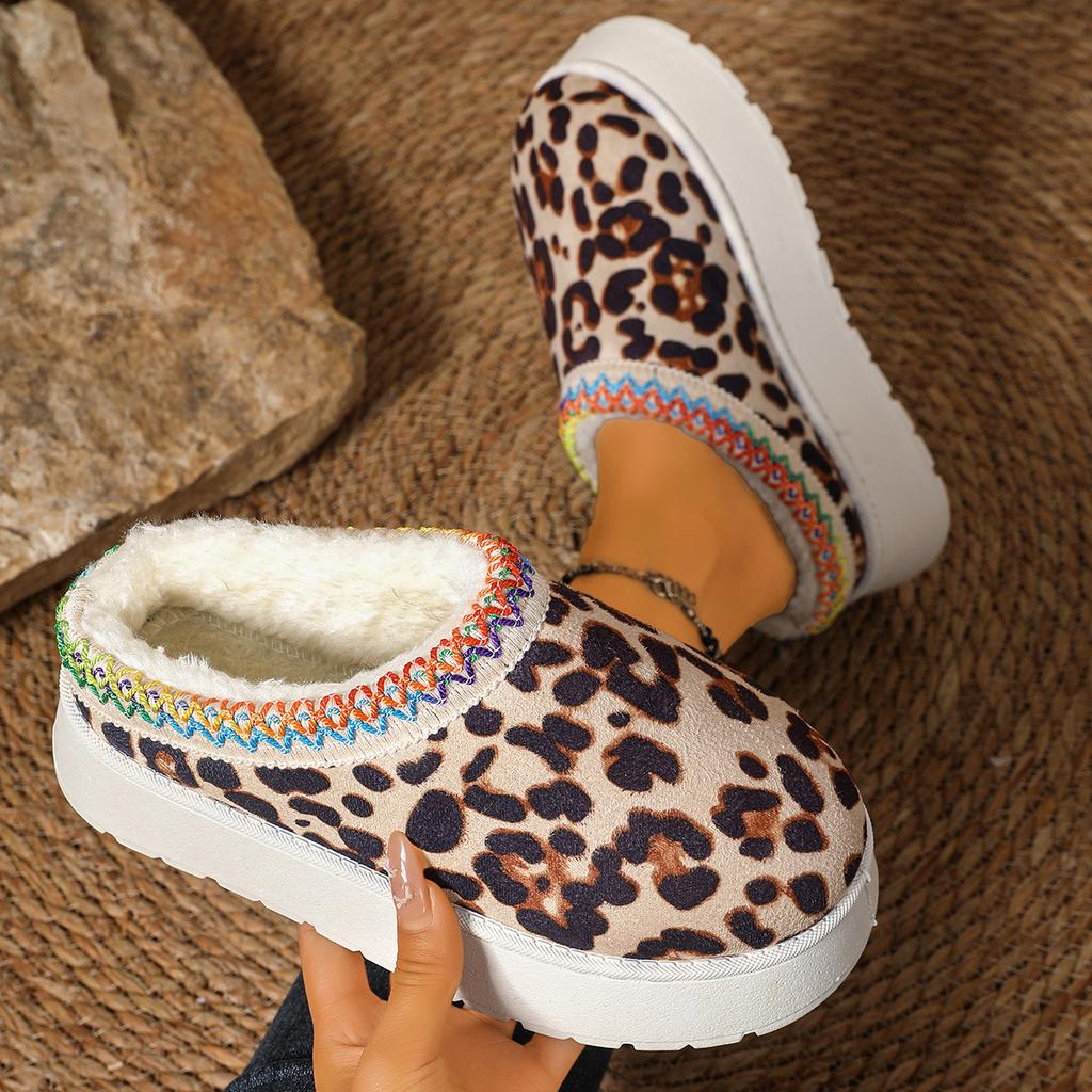 Fashion Women Boots Boots Winter 2025 New Warm Thick Sole Boots ComfortableCovered Half Slippers Warm Thickened Fluff Shoes for Women