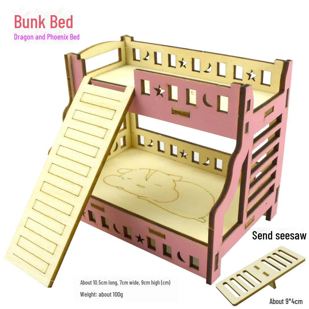 Домик-машина для хомяков из цельного дерева с лестницей и платформой-гнездом для всех сезонов.