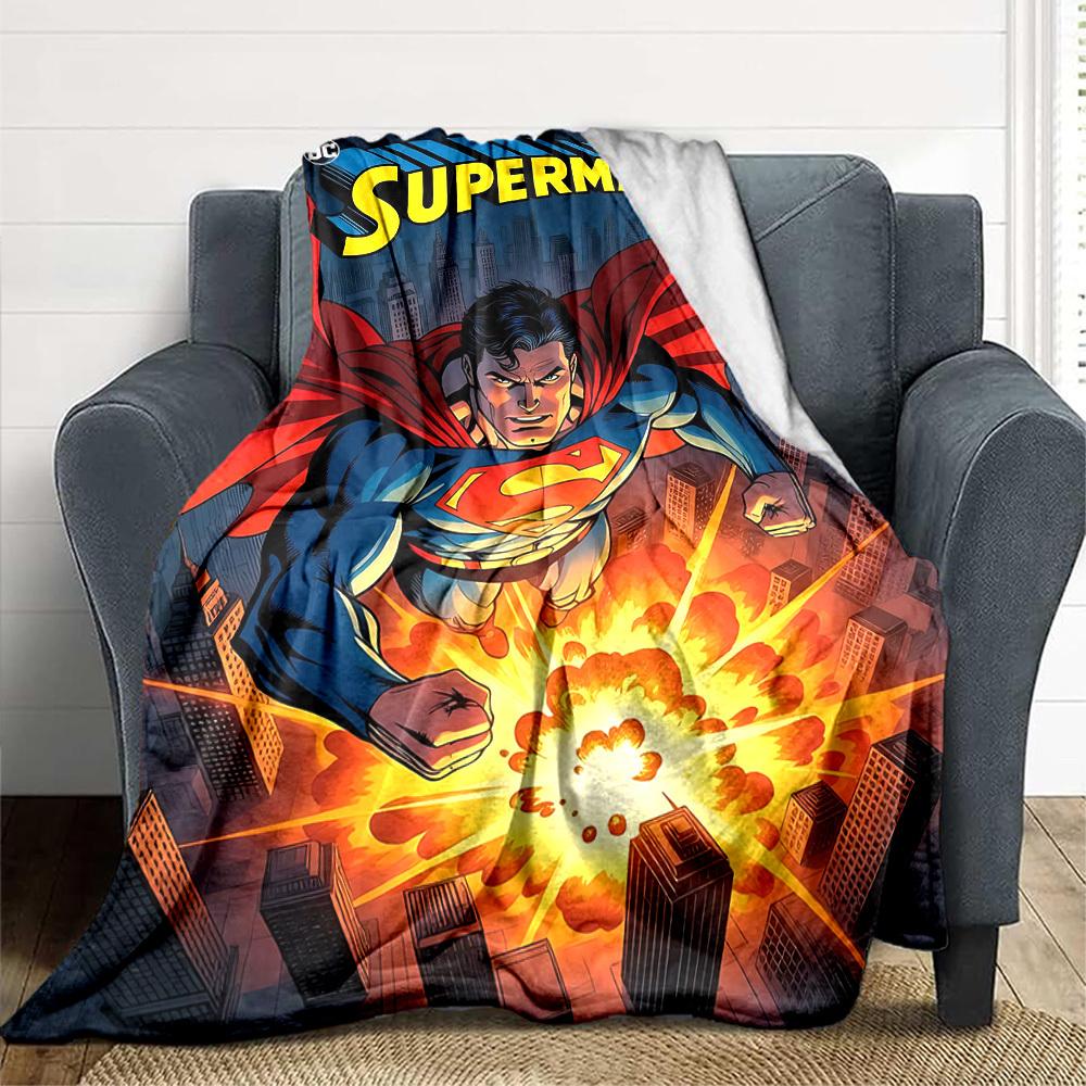 1pc Superhero Cityscape Flannel Throw Blanket - Lightweight Soft Warm All-Season Blanket for Sofa, Bed, Travel, Camping L1029156