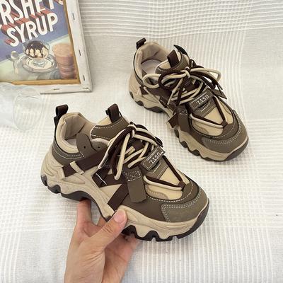 Модные кроссовки с толстым дном и противоскользящей подошвой 2024 года, модные дышащие, удобные, для бега, спортивная обувь, весна