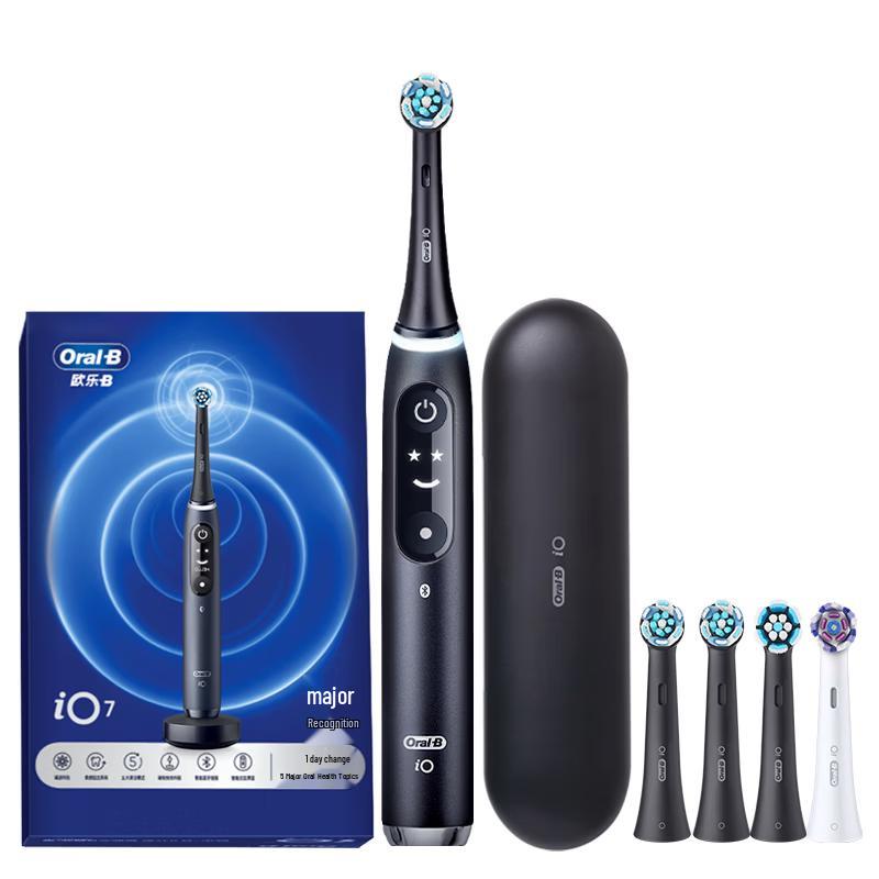 Oral-B Умная электрическая зубная щетка серии IO 7, штекер CN (адаптер в комплекте)