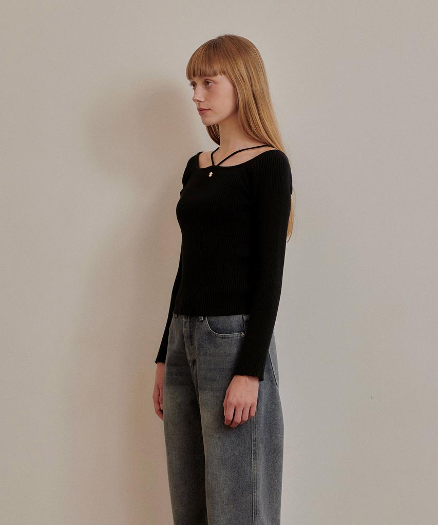 PANDORAFIT Haupy Off-Shoulder Knit