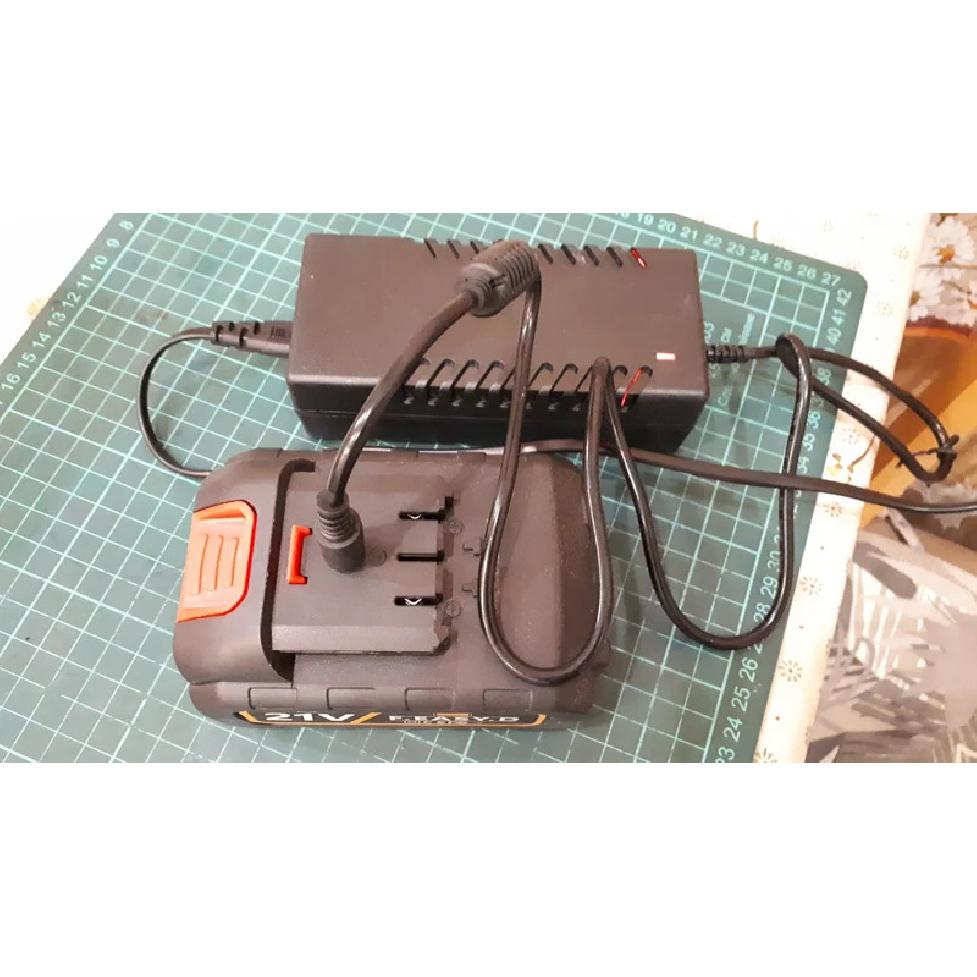 21V 1.5A 2A 3A 4A 5A 10A Intelligence Lithium Li-ion Battery Charger for 5S 18V Lithium Polymer Battery Pack DC 5.5*2.5MM 2.1MM