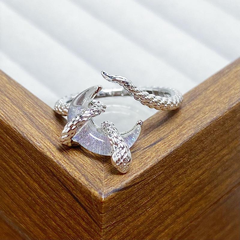 Halloween Punk Serpentine Zir*****Pen Ring Spirit Snake Series Personality Niche Hip Hop Ring Girl