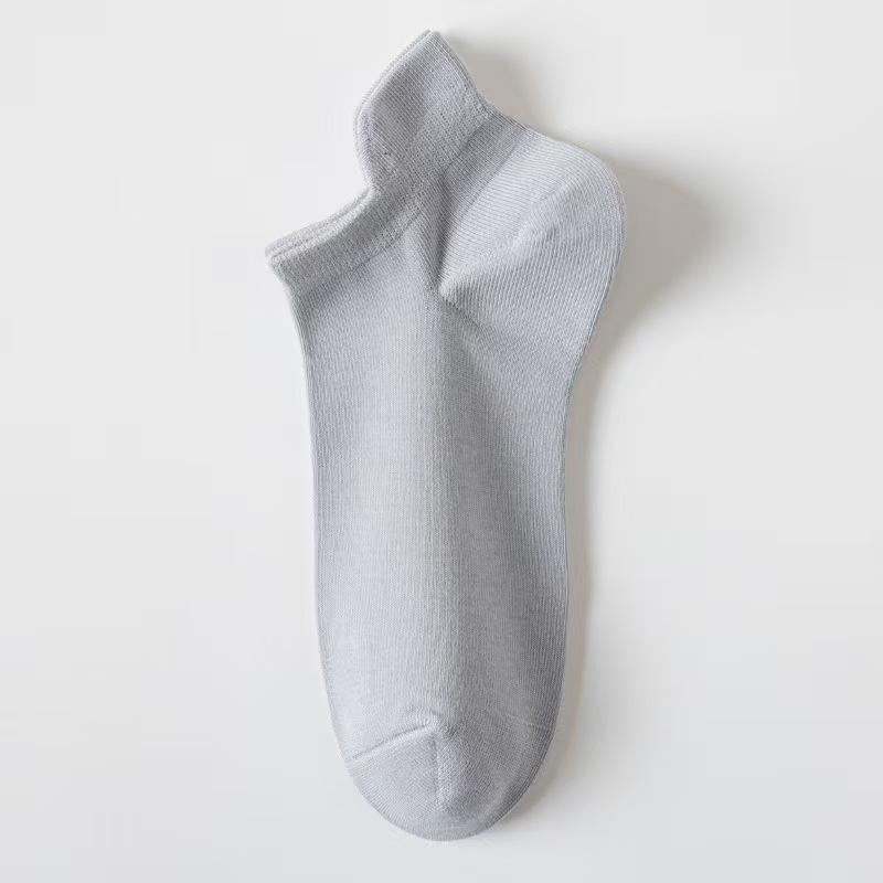 Spring and Summer Breathable Plain-color Pointed-toe Ankle Socks, Loose-fitting Short Socks, Versatile Casual-style Business Socks