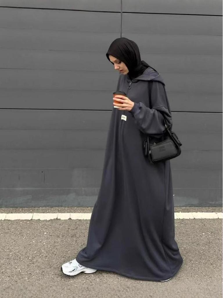 2025 Однотонное вязаное платье-худи с длинными рукавами