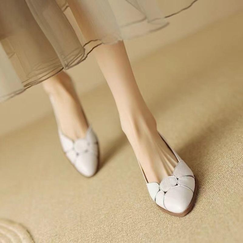 Модные кожаные сандалии с вырезами, женские новые летние модные туфли на среднем каблуке, с мелким вырезом, дышащие, кожаные туфли-лодочки