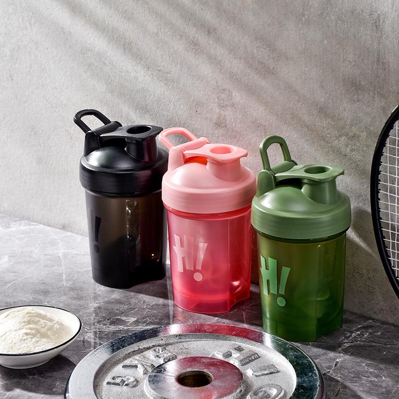 High-Quality Shaker Cup for Protein, Smoothies, and Drinks - Food Grade Sports & Fitness Cup for Men