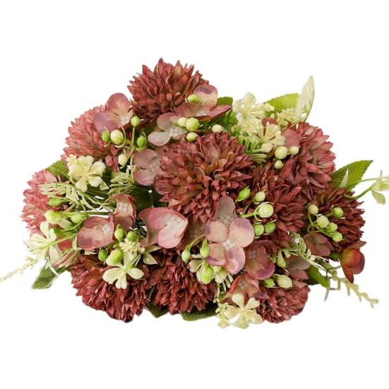 Шикарный букет искусственных цветов, не увядший, полный жизненной силы, создающий атмосферу