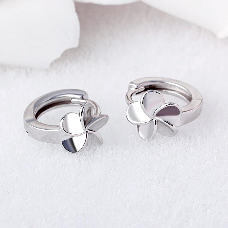 Womens Korean Fashion Elegant Anti-allergy 925 Silver Plated Mini Cute Simple Five-leaf Flower Earrings Female Ear Jewelry Vintage Earrings Gifts