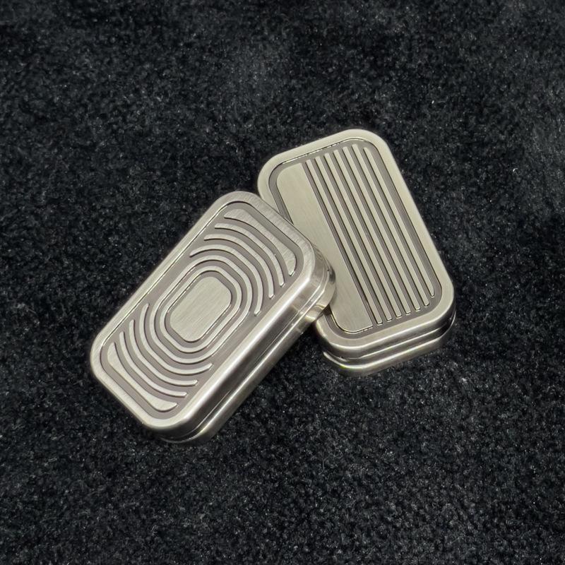 Douyin Cross-Border EDC Металлические игрушки-фиджет: Всплывающие монеты, толкающие карты и слайдер для слепых коробок