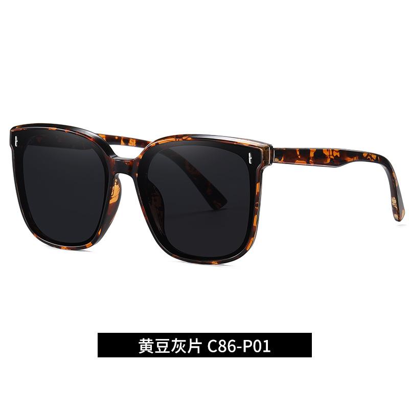 New Sunglasses TR6304Fashionable large-frame sunglasses with UV protection and high-definition nylon lenses