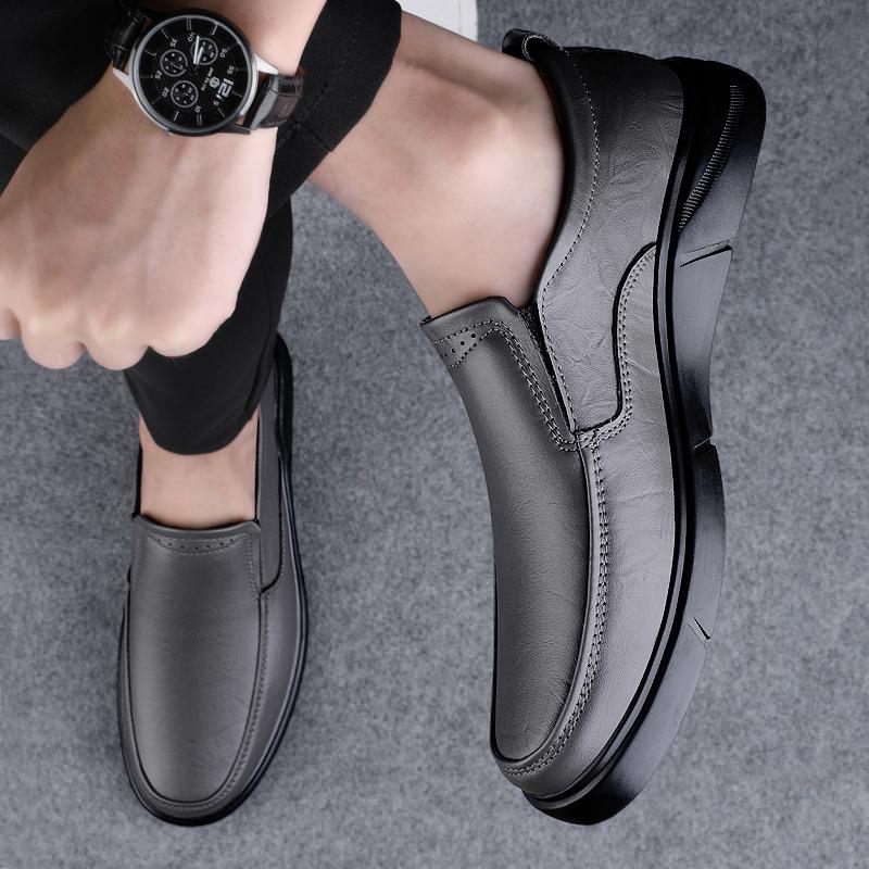 Мужская новая повседневная обувь из натуральной кожи, роскошные брендовые лоферы, удобные универсальные мокасины, дышащие черные туфли для вождения