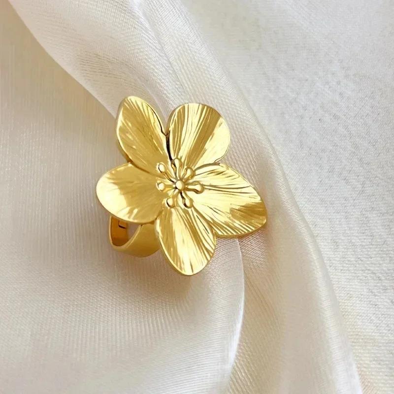 Stainless Steel Hollow Daisy Flower Rings for Women Simple Gold Copper Color Open Ring Anti Allergic Rust Proof Stylish Zircon