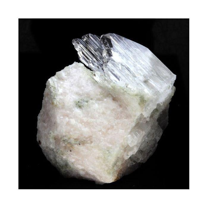 Pierres et Minéraux. Gypse. 89.1 ct. Gypsum Quarry, Arignac, France. Rare.