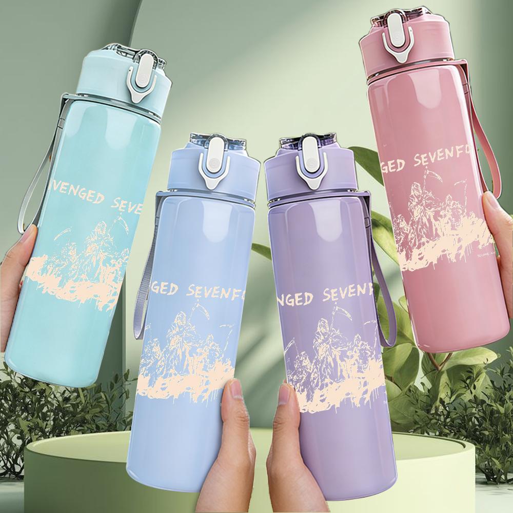 1PC Faint pale band text sketch print 750ml colorful plastic sports water bottle leakproof pop up lid with straw for outdoor work home use